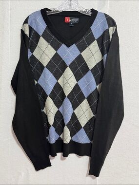 Cambridge Men's Black V-Neck Argyle Grandpacore Sweater Blue and Cream Diamonds